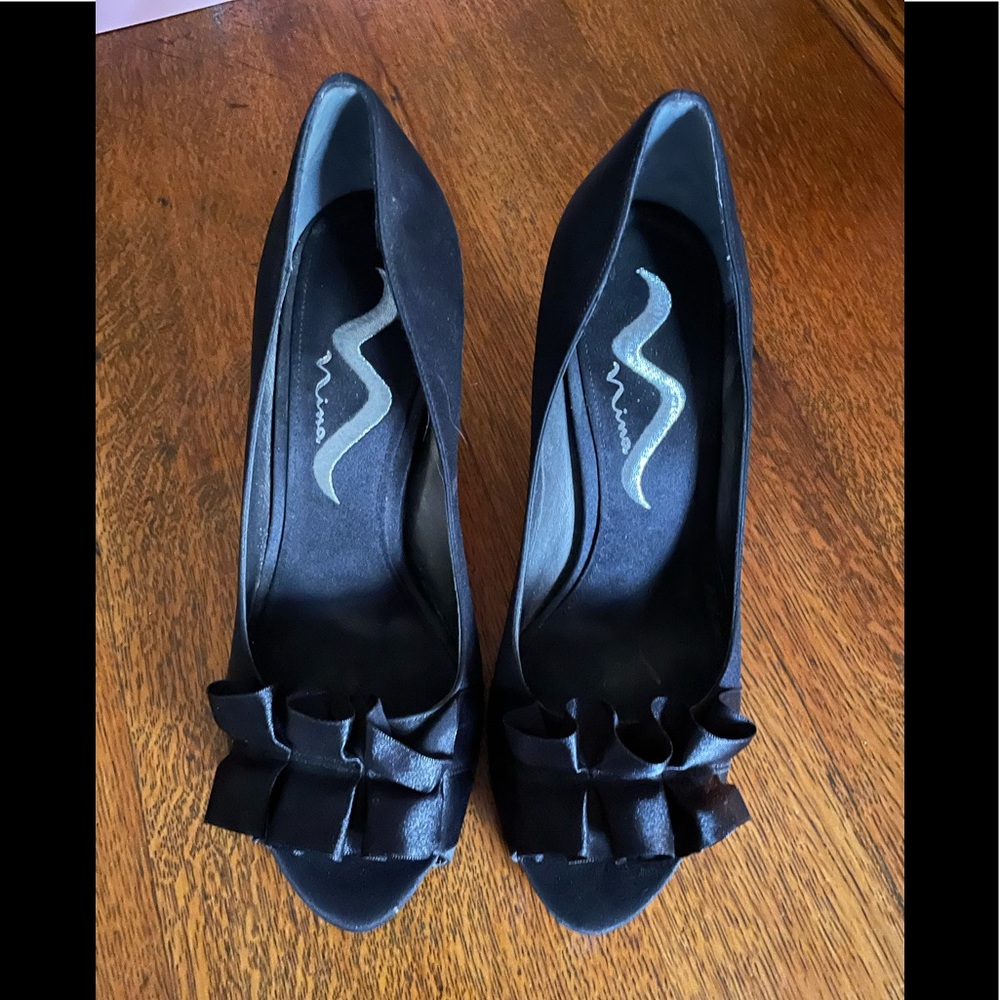 Dress shoes